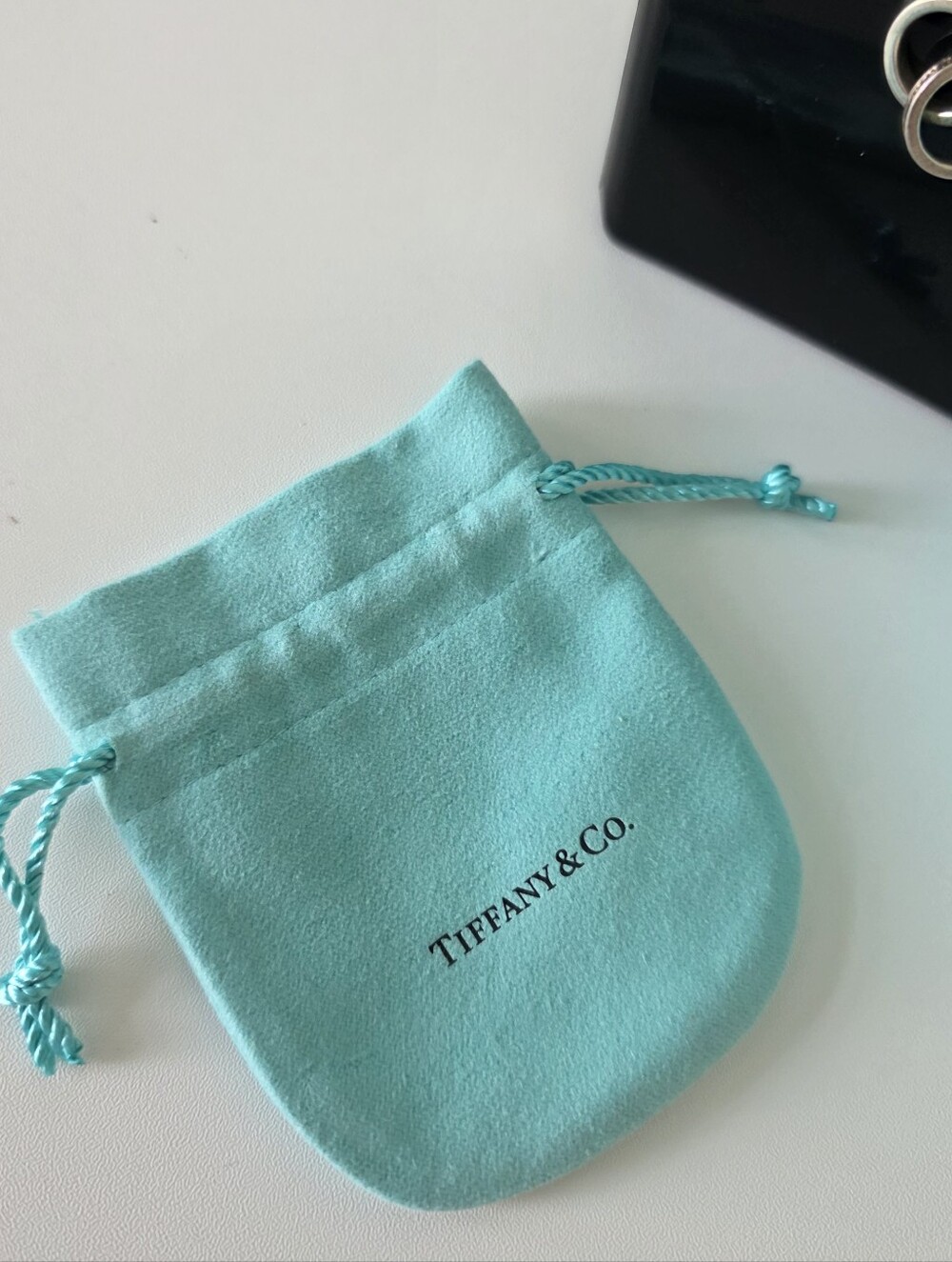 Authentic Tiffany & Co. 925 Sterling Silver Interlocking Circles Necklace - Picture 7 of 12